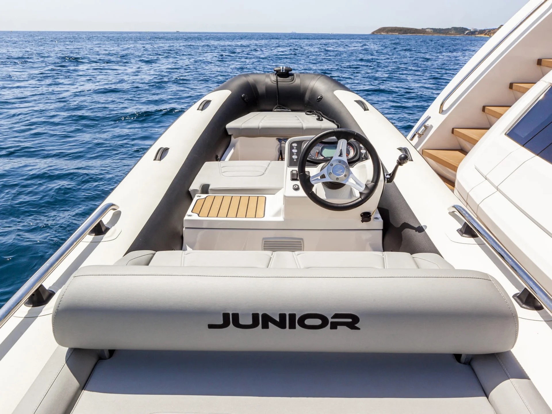 M/Y Junior Sunseeker 88 Williams Sportjet 435 tender — yacht charter water toys